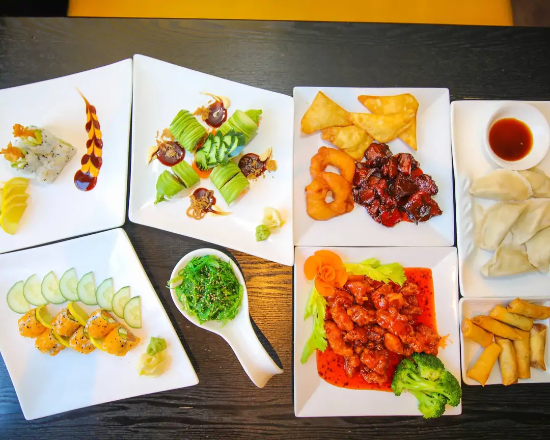 Pho Nam Giang food spread